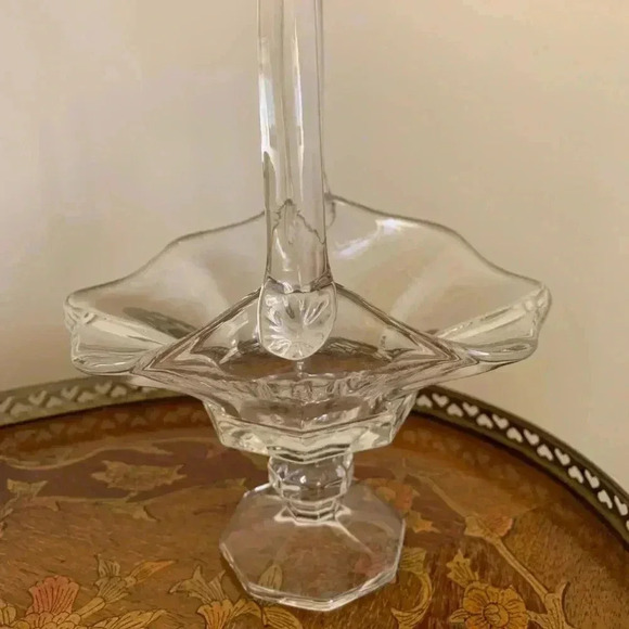 Vintage new martinsville glass basket - Picture 11 of 12